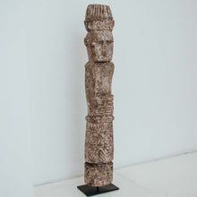 Charger l&#39;image dans la galerie, Grande Statue en Bois de Timor Laki