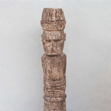 Charger l&#39;image dans la galerie, Grande Statue en Bois de Timor Laki