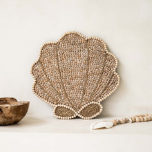 Charger l&#39;image dans la galerie, Coquillage décoratif en perles et cauris