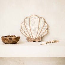 Charger l&#39;image dans la galerie, Coquillage décoratif en perles et coquillages blancs