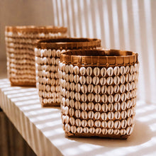 Charger l&#39;image dans la galerie, Panier en Bambou Boho Recouvert de Coquillages